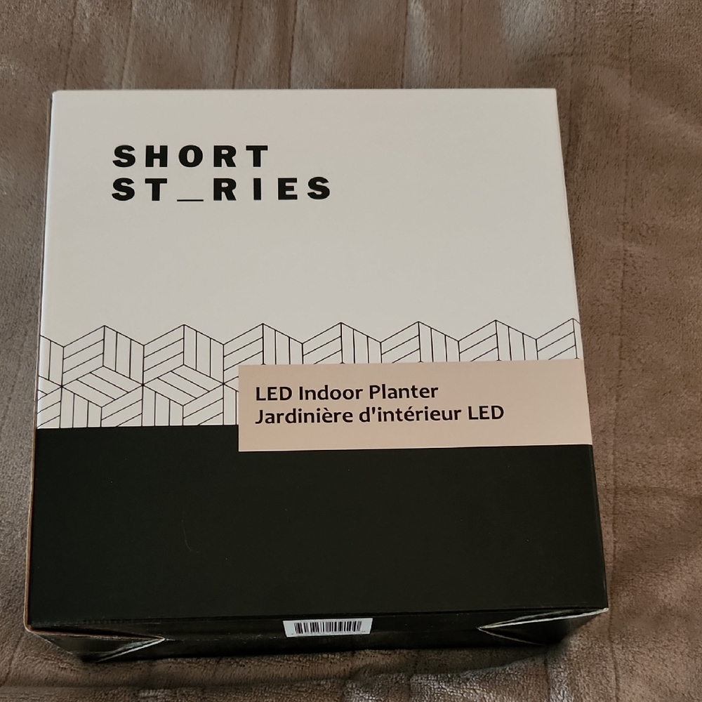 Black and White LED Indoor Planter